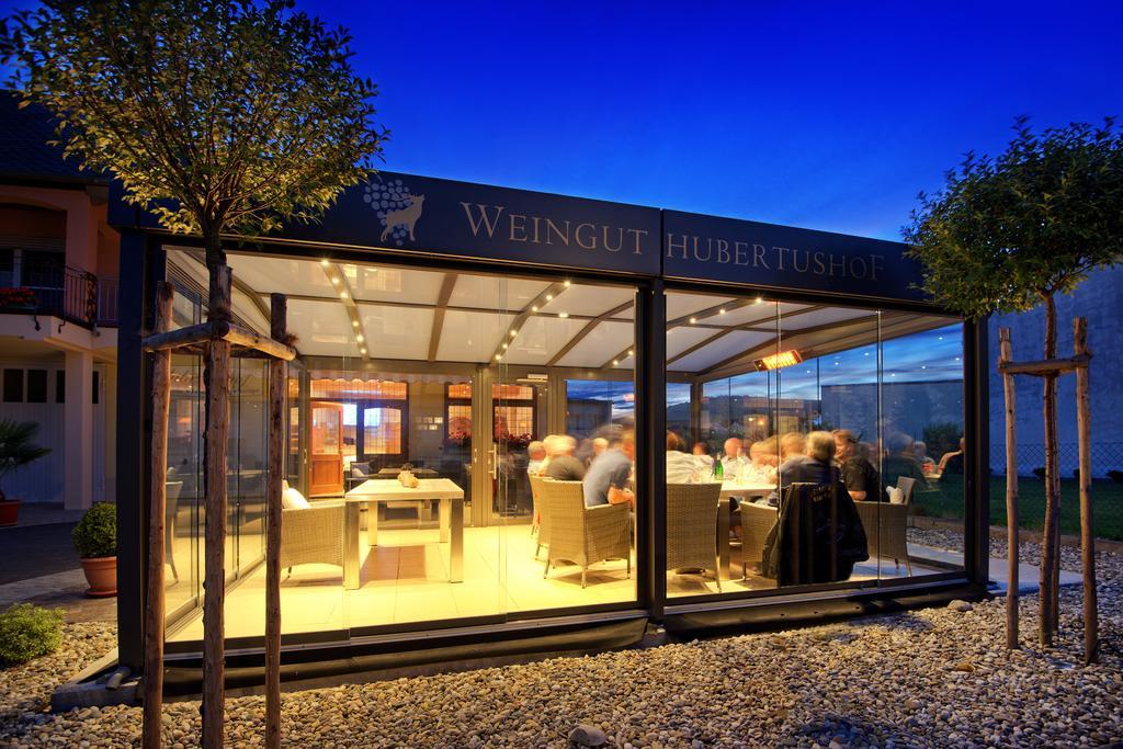 Moselweingut & Gaestehaus Hubertushof Trittenheim Exterior photo